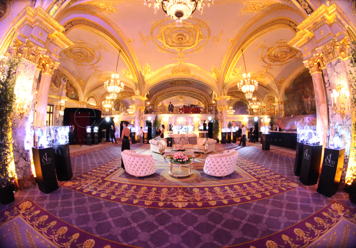 Decoration Vitrine Luxe Paris