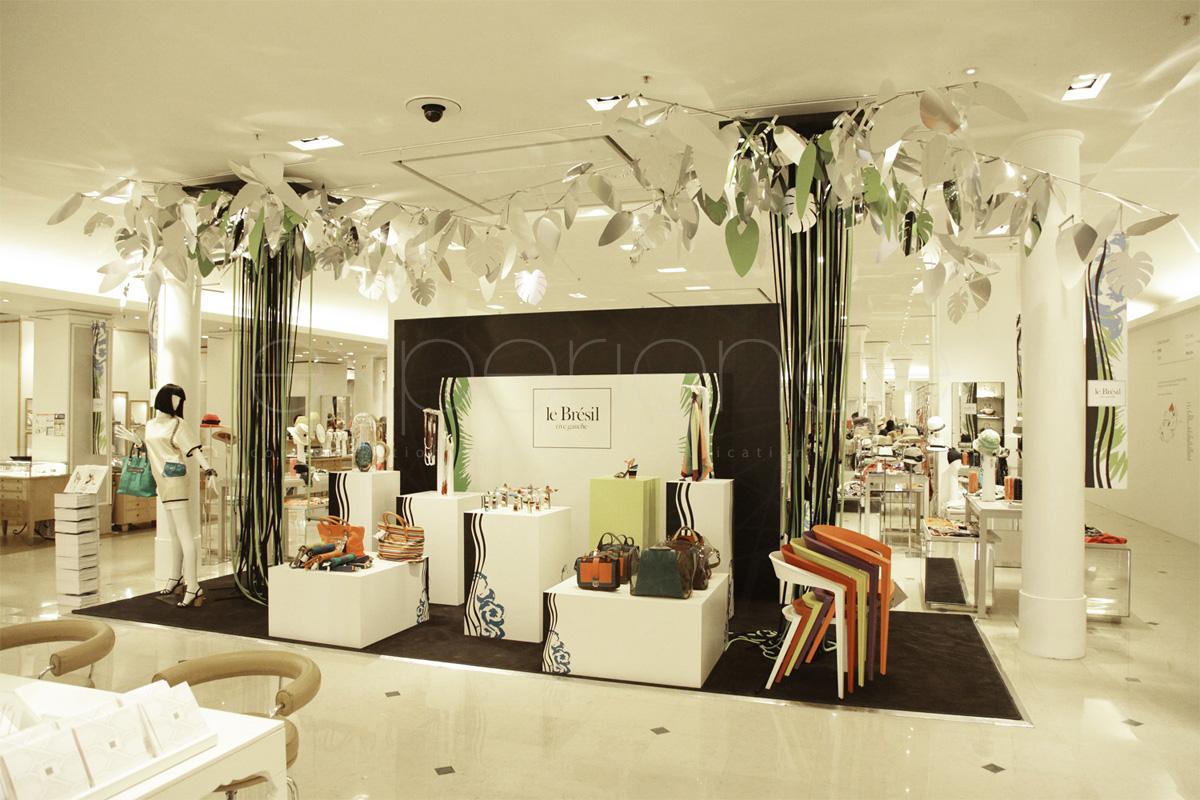 Decoration Vitrine Luxe Paris